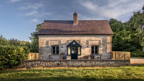 The front of Castle Ward Gamekeeper's Lodge, County Down